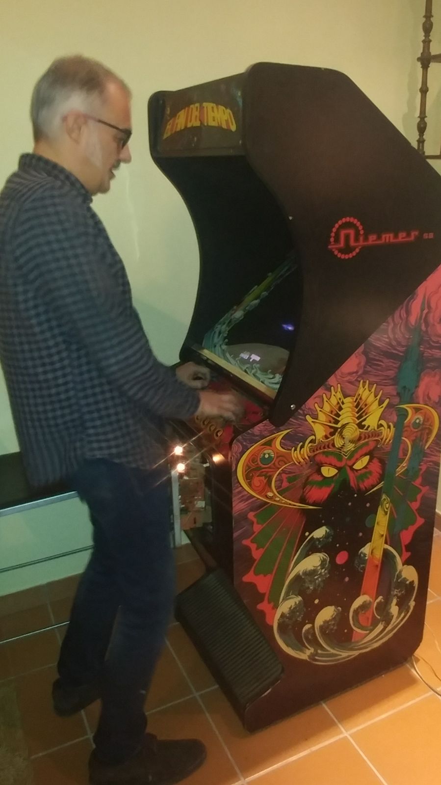 elfindeltiempo-eduardo-arpa